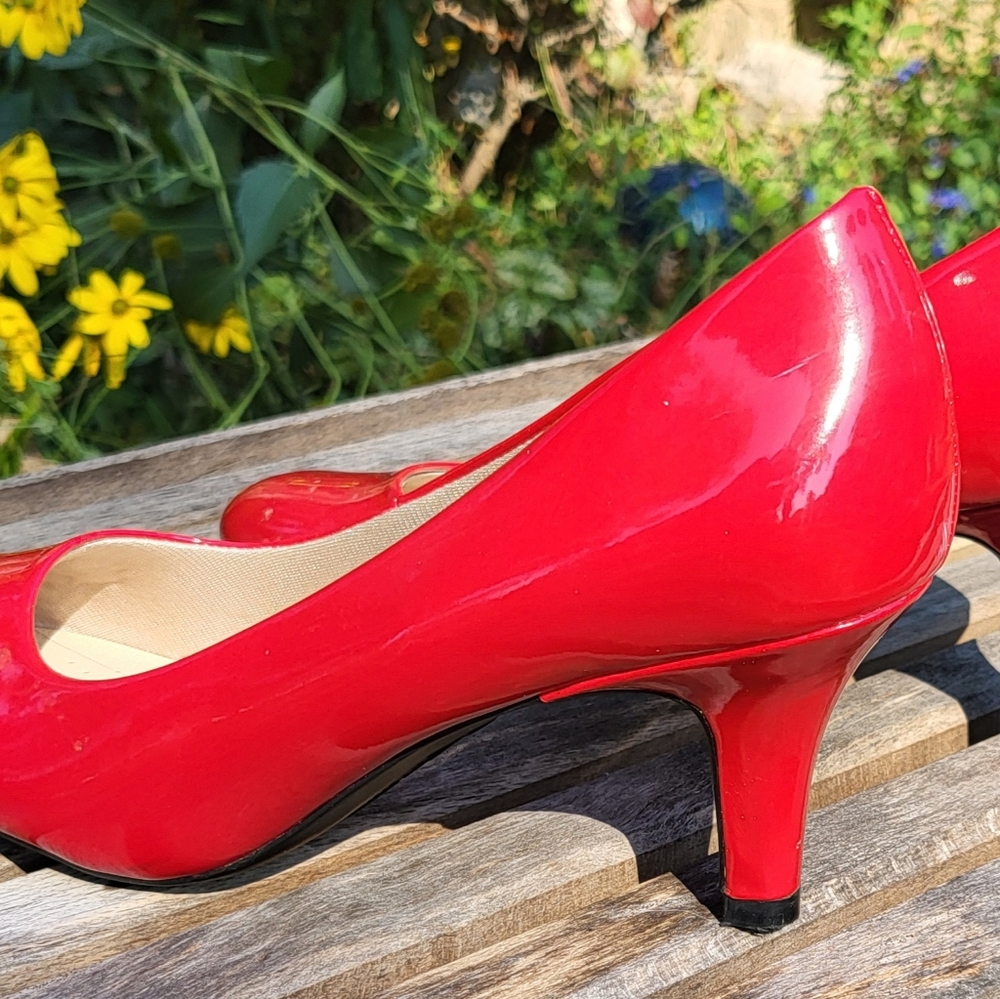 Life Stride Parigi Red Pump